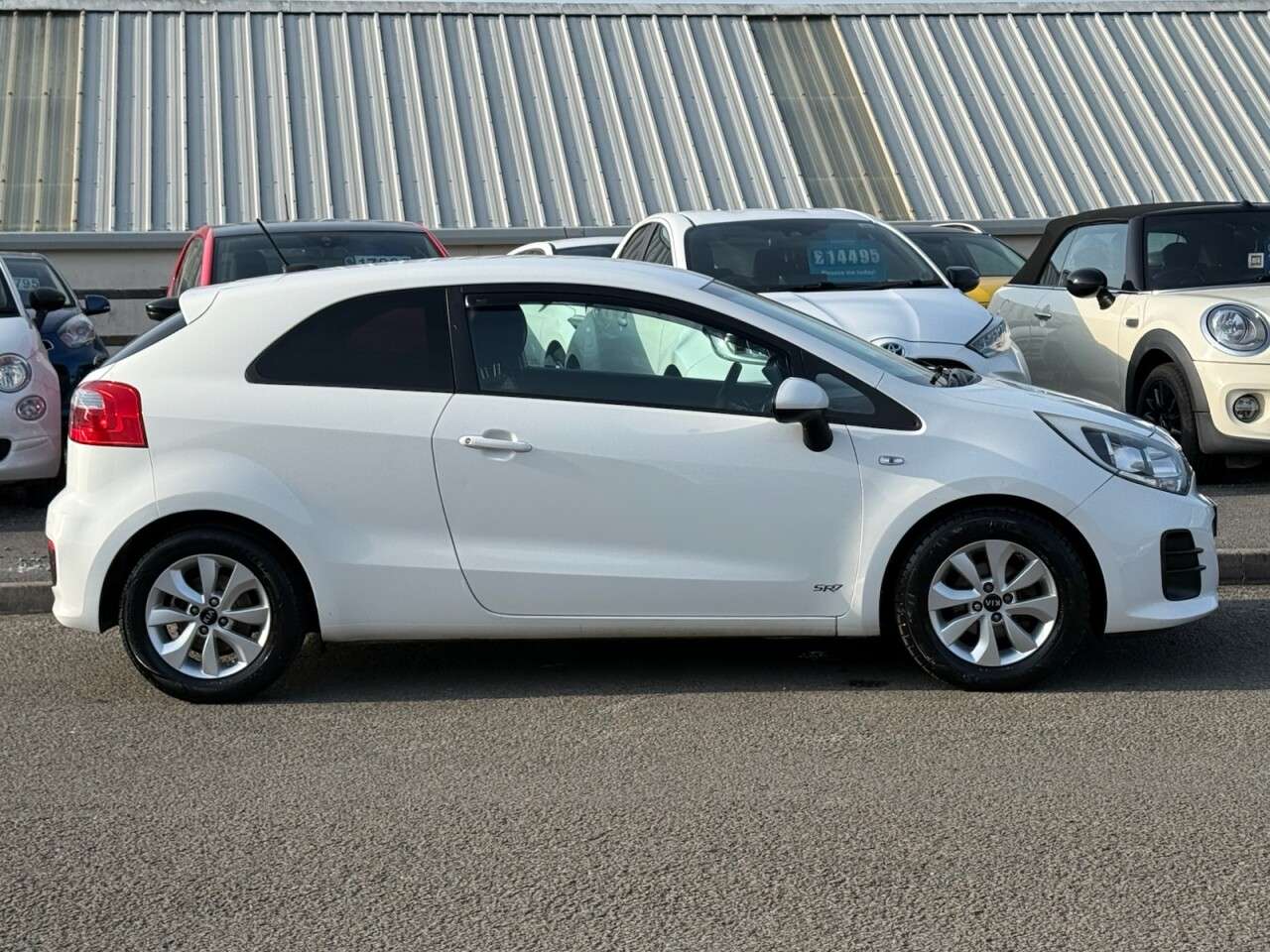 A 2015 KIA RIO 1.25 SR7 Hatchback 3dr Petrol Manual Euro 6 (84 bhp) A 2015 KIA RIO 1.25 SR7 Hatchback 3dr Petrol Manual Euro 6 (84 bhp)