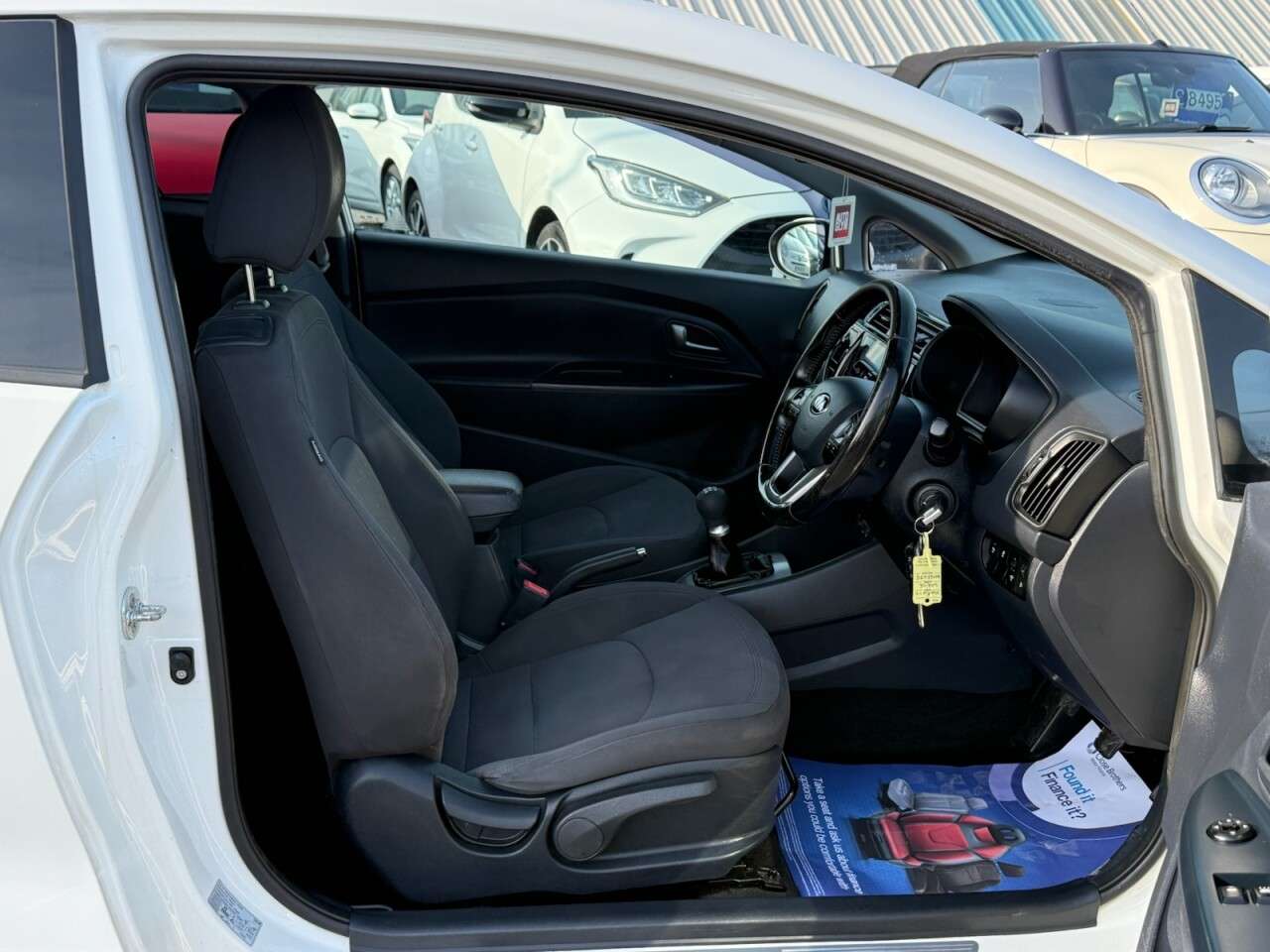 A 2015 KIA RIO 1.25 SR7 Hatchback 3dr Petrol Manual Euro 6 (84 bhp) A 2015 KIA RIO 1.25 SR7 Hatchback 3dr Petrol Manual Euro 6 (84 bhp)