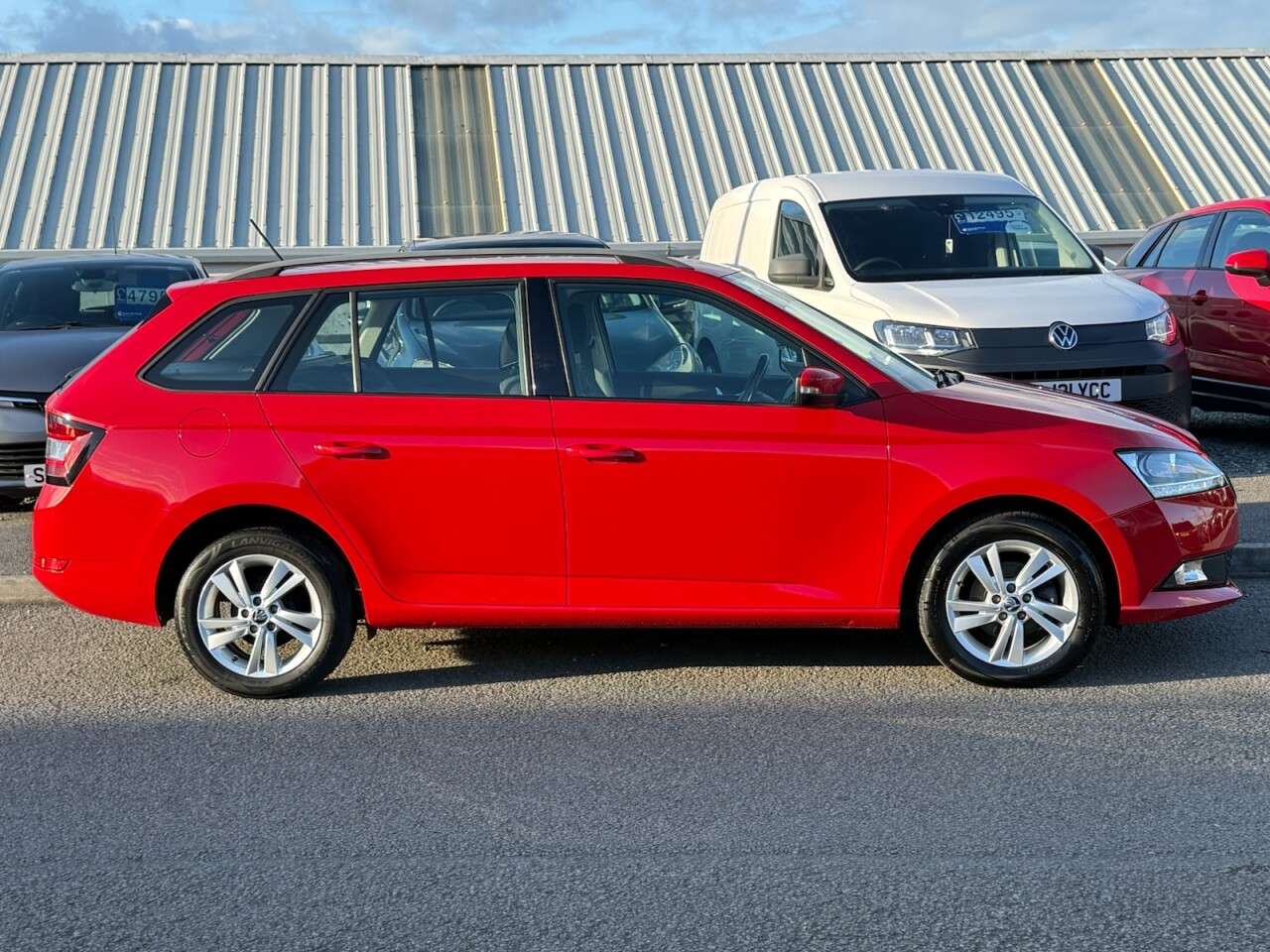 A 2020 SKODA FABIA 1.0 TSI SE Estate 5dr Petrol Manual Euro 6 (s/s) (95 ps) A 2020 SKODA FABIA 1.0 TSI SE Estate 5dr Petrol Manual Euro 6 (s/s) (95 ps)