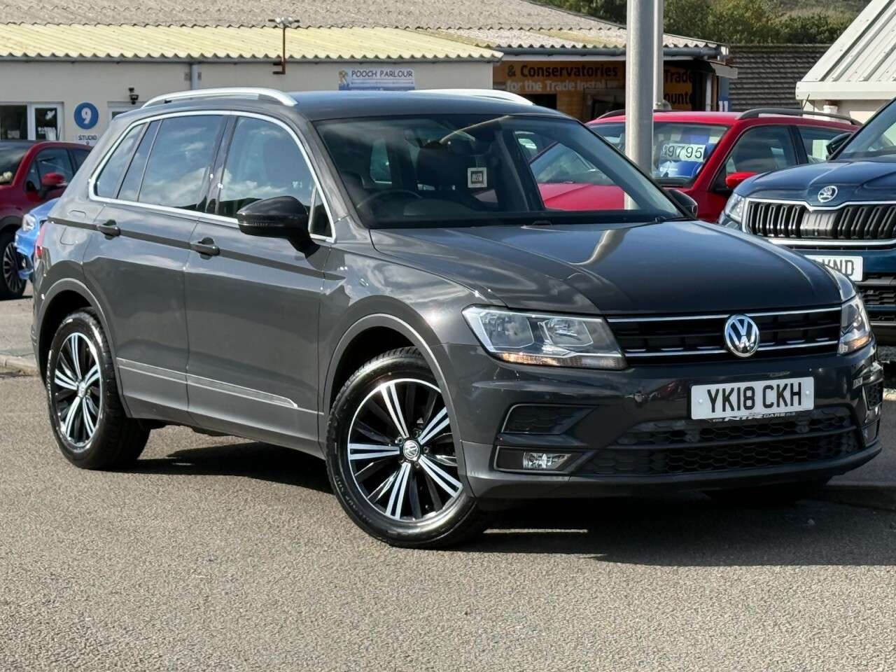 A 2018 VOLKSWAGEN TIGUAN 2.0 TDI SE Navigation SUV 5dr Diesel Manual Euro 6 (s/s) (150 ps) A 2018 VOLKSWAGEN TIGUAN 2.0 TDI SE Navigation SUV 5dr Diesel Manual Euro 6 (s/s) (150 ps)