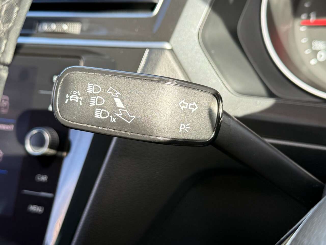 2018 VOLKSWAGEN TIGUAN 2018 VOLKSWAGEN TIGUAN