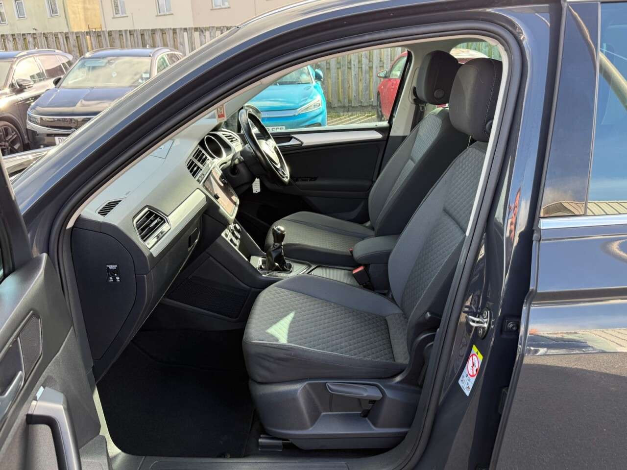 2018 VOLKSWAGEN TIGUAN 2018 VOLKSWAGEN TIGUAN