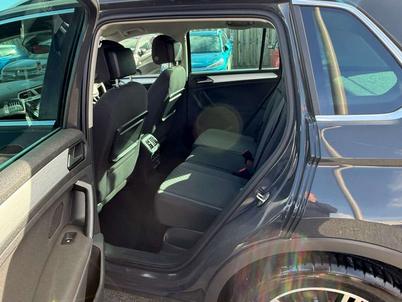 2018 VOLKSWAGEN TIGUAN 2018 VOLKSWAGEN TIGUAN