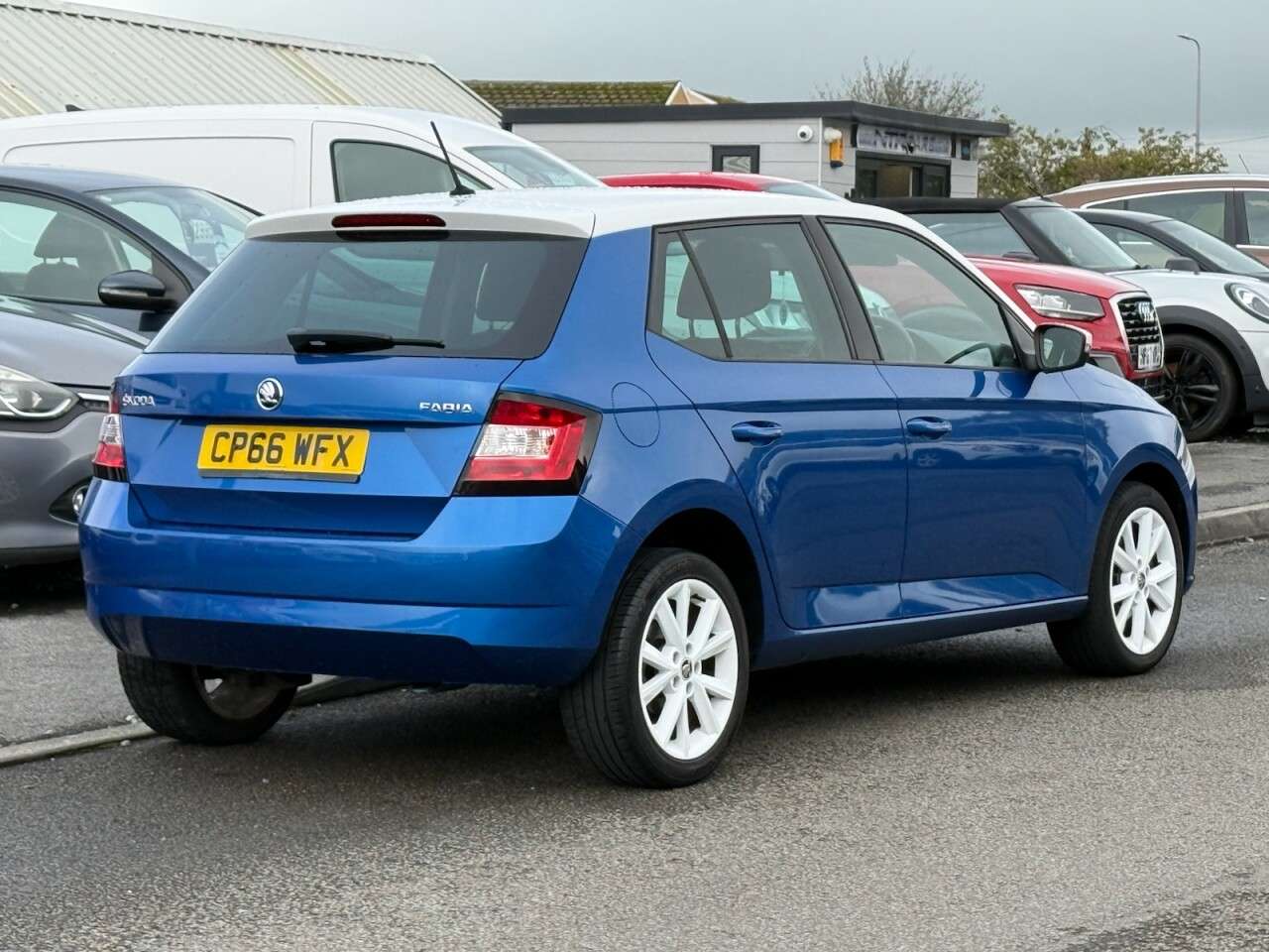 A 2017 SKODA FABIA 1.2 TSI Colour Edition Hatchback 5dr Petrol Manual Euro 6 (s/s) (90 ps) A 2017 SKODA FABIA 1.2 TSI Colour Edition Hatchback 5dr Petrol Manual Euro 6 (s/s) (90 ps)