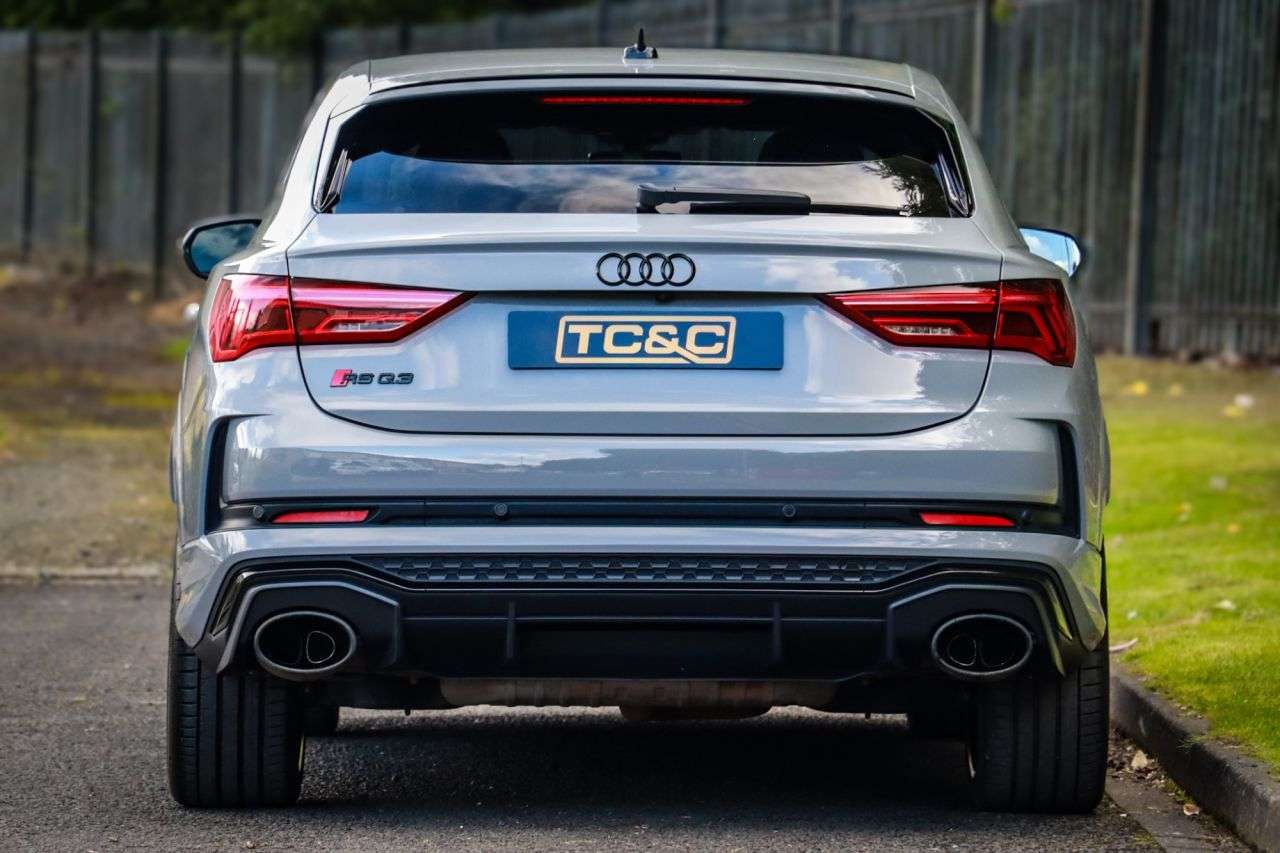 2020 AUDI RS Q3 2020 AUDI RS Q3