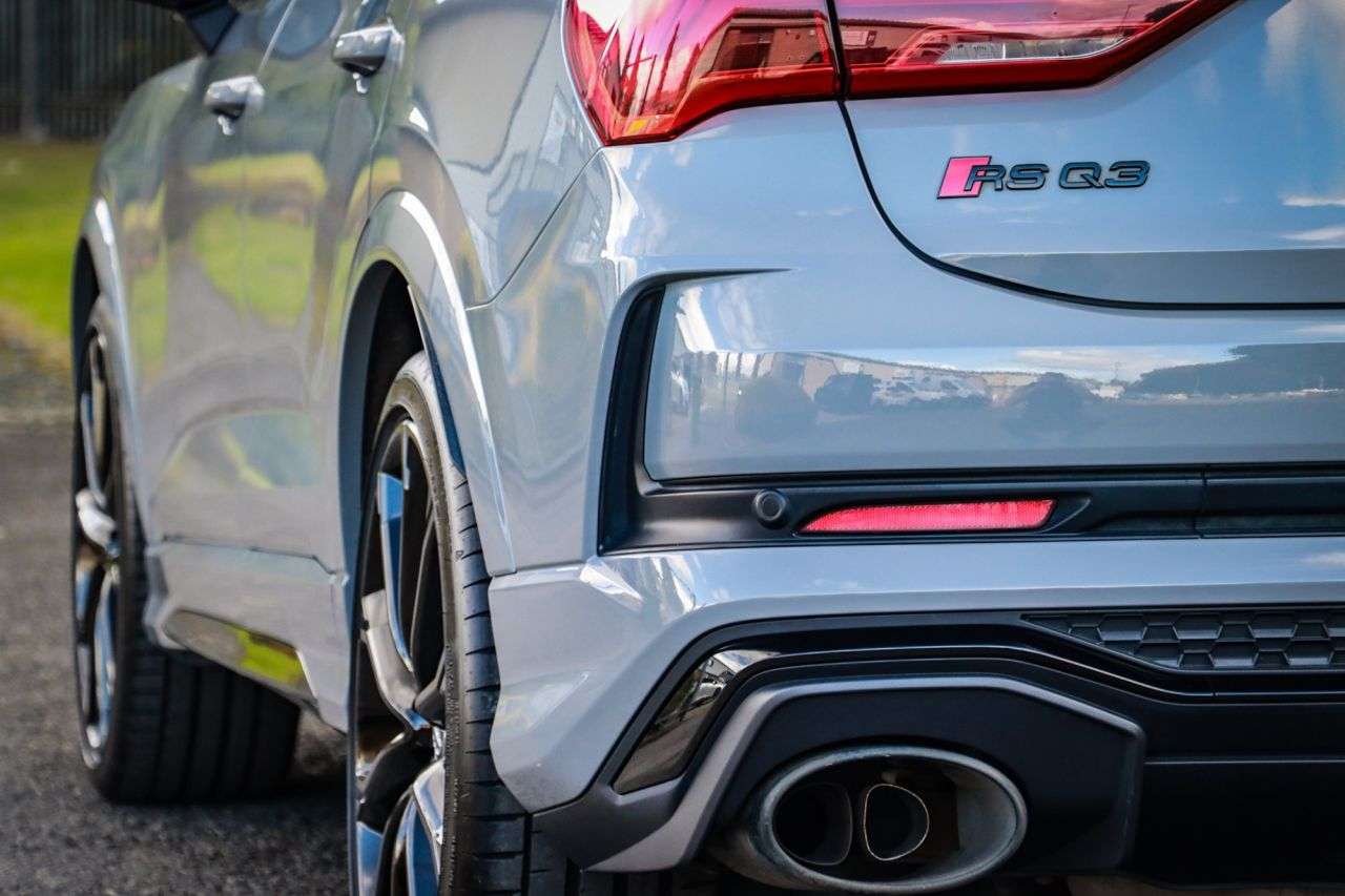 2020 AUDI RS Q3 2020 AUDI RS Q3