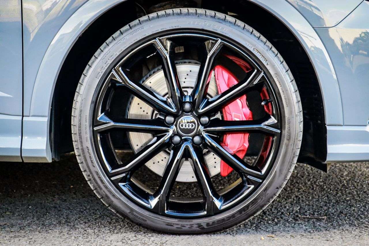 2020 AUDI RS Q3 2020 AUDI RS Q3