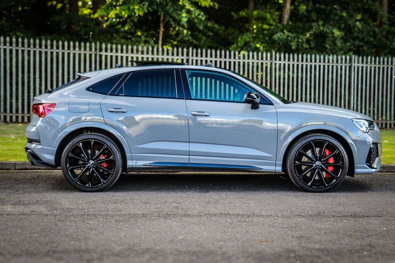2020 AUDI RS Q3 2020 AUDI RS Q3