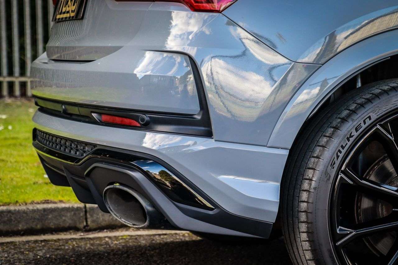 2020 AUDI RS Q3 2020 AUDI RS Q3