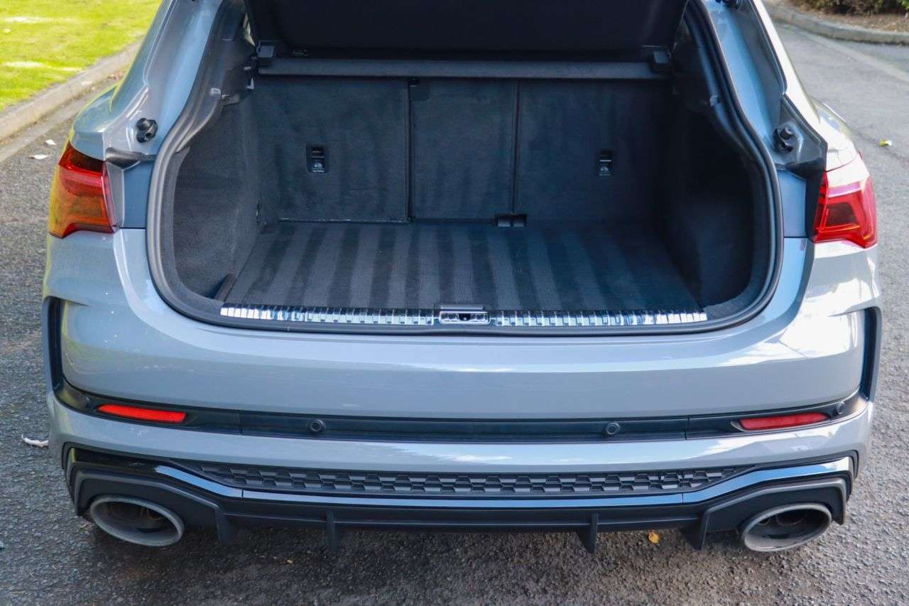 2020 AUDI RS Q3 2020 AUDI RS Q3