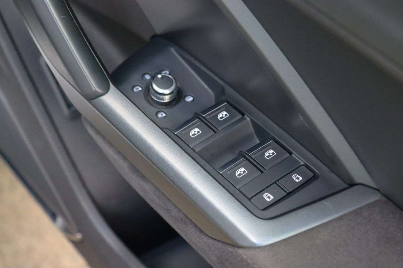 2020 AUDI RS Q3 2020 AUDI RS Q3