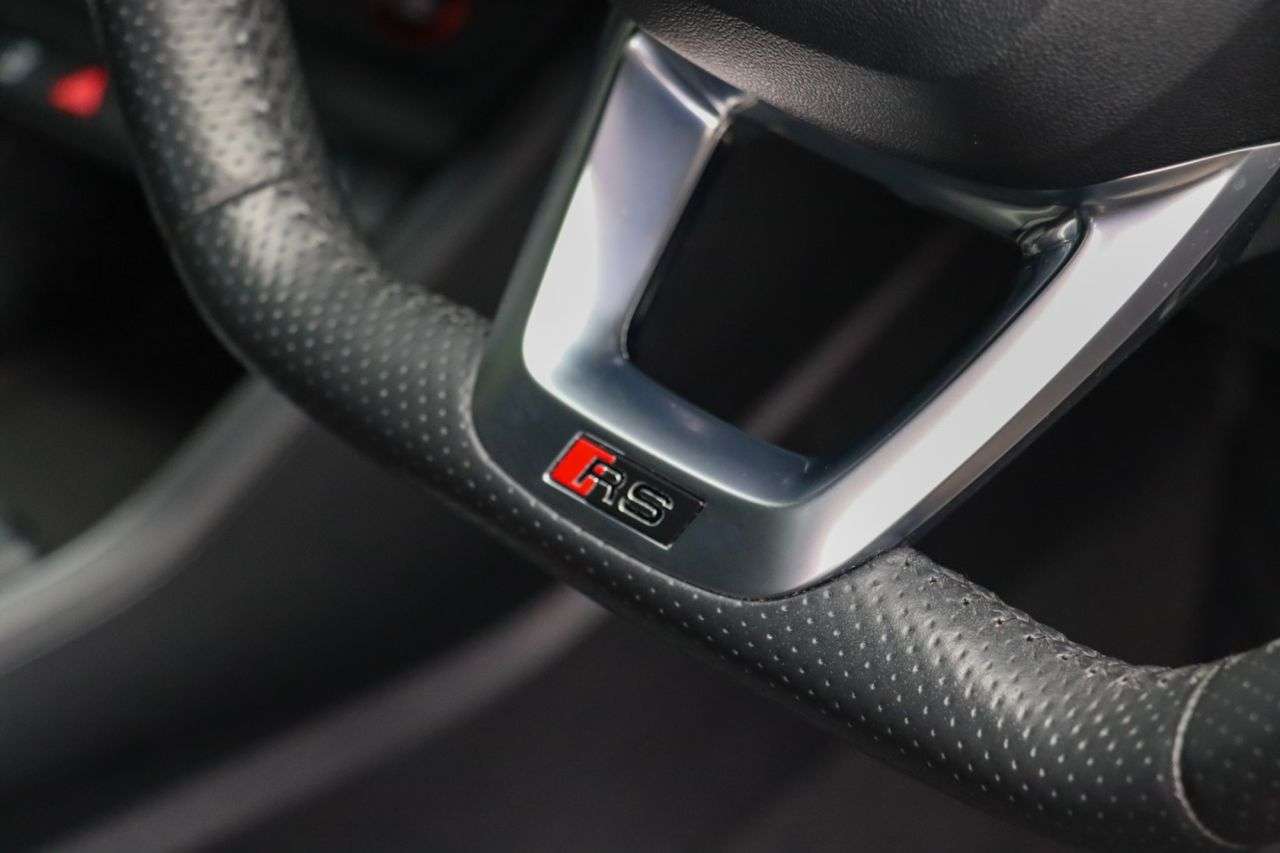 2020 AUDI RS Q3 2020 AUDI RS Q3