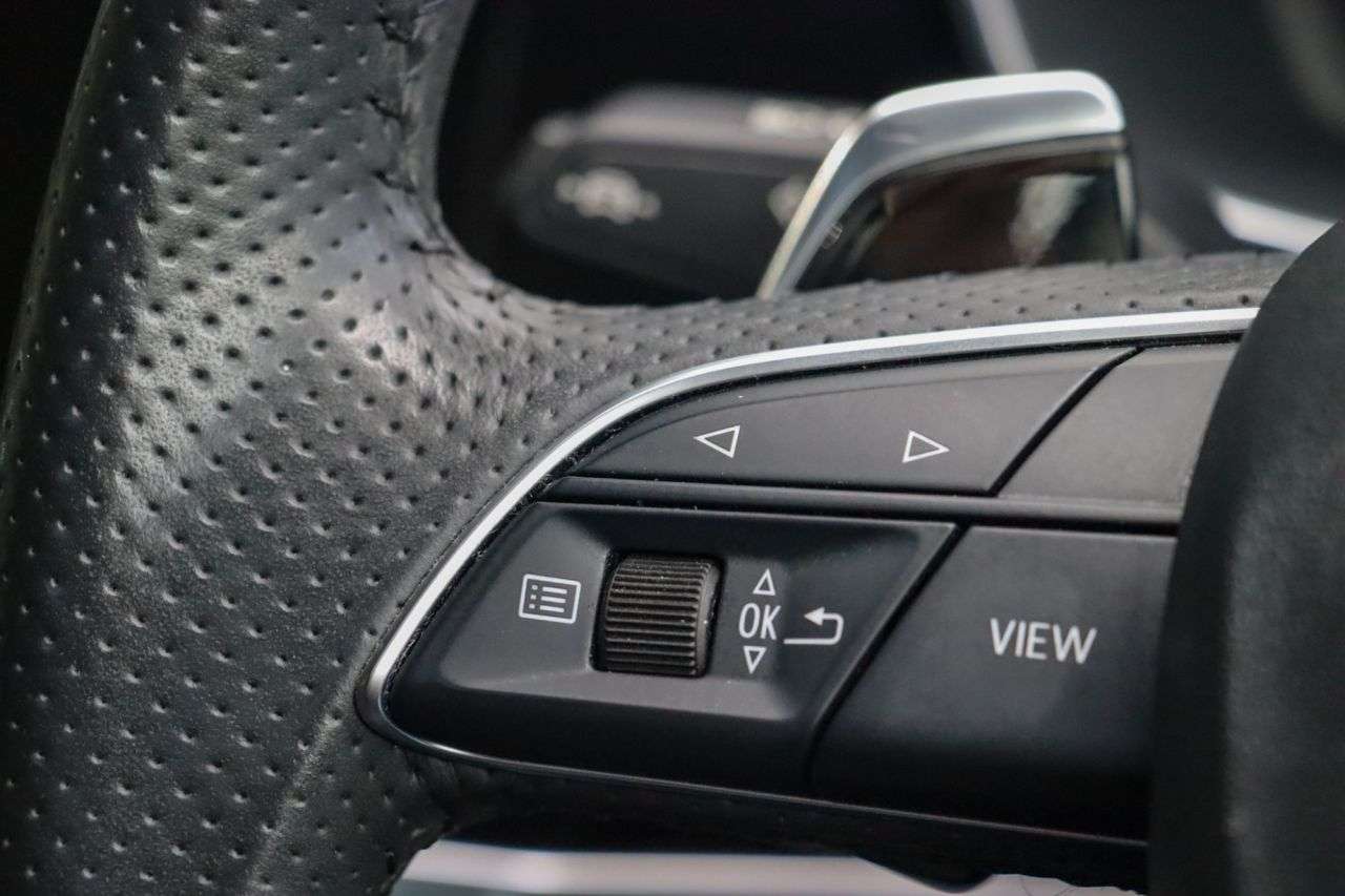 2020 AUDI RS Q3 2020 AUDI RS Q3