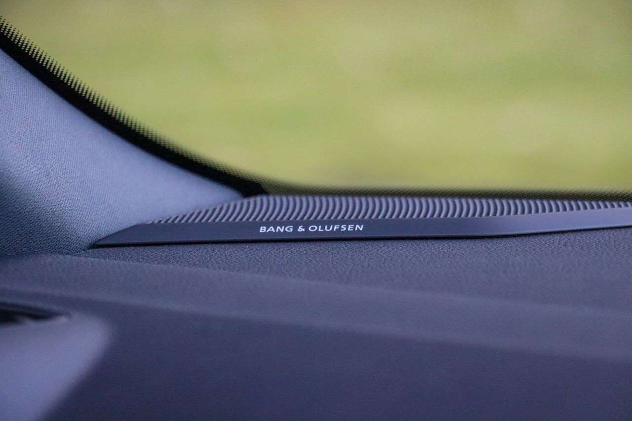 2020 AUDI RS Q3 2020 AUDI RS Q3