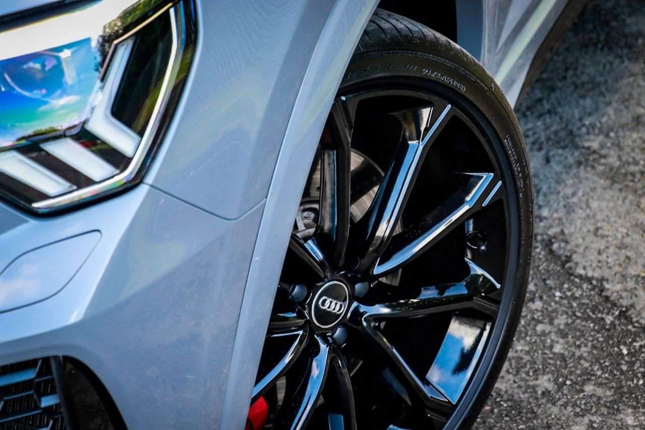 2020 AUDI RS Q3 2020 AUDI RS Q3