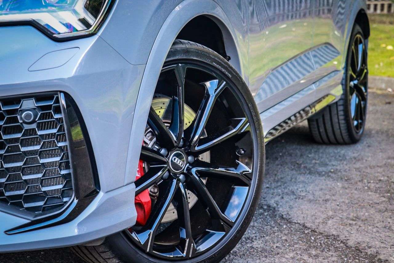 2020 AUDI RS Q3 2020 AUDI RS Q3