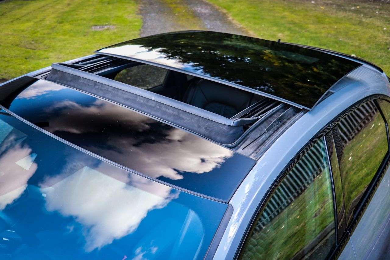 2020 AUDI RS Q3 2020 AUDI RS Q3