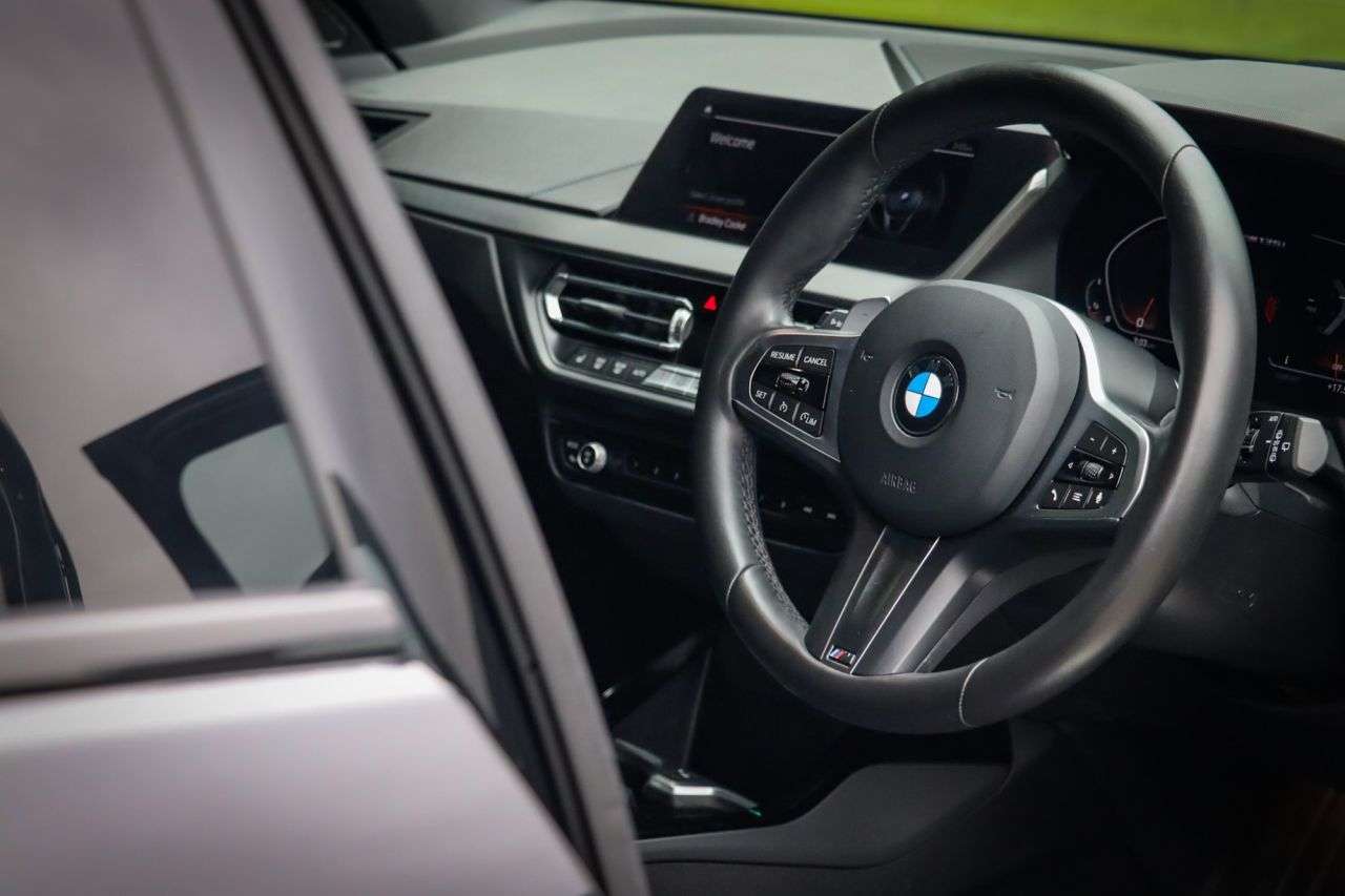 2024 BMW 1 SERIES 2024 BMW 1 SERIES