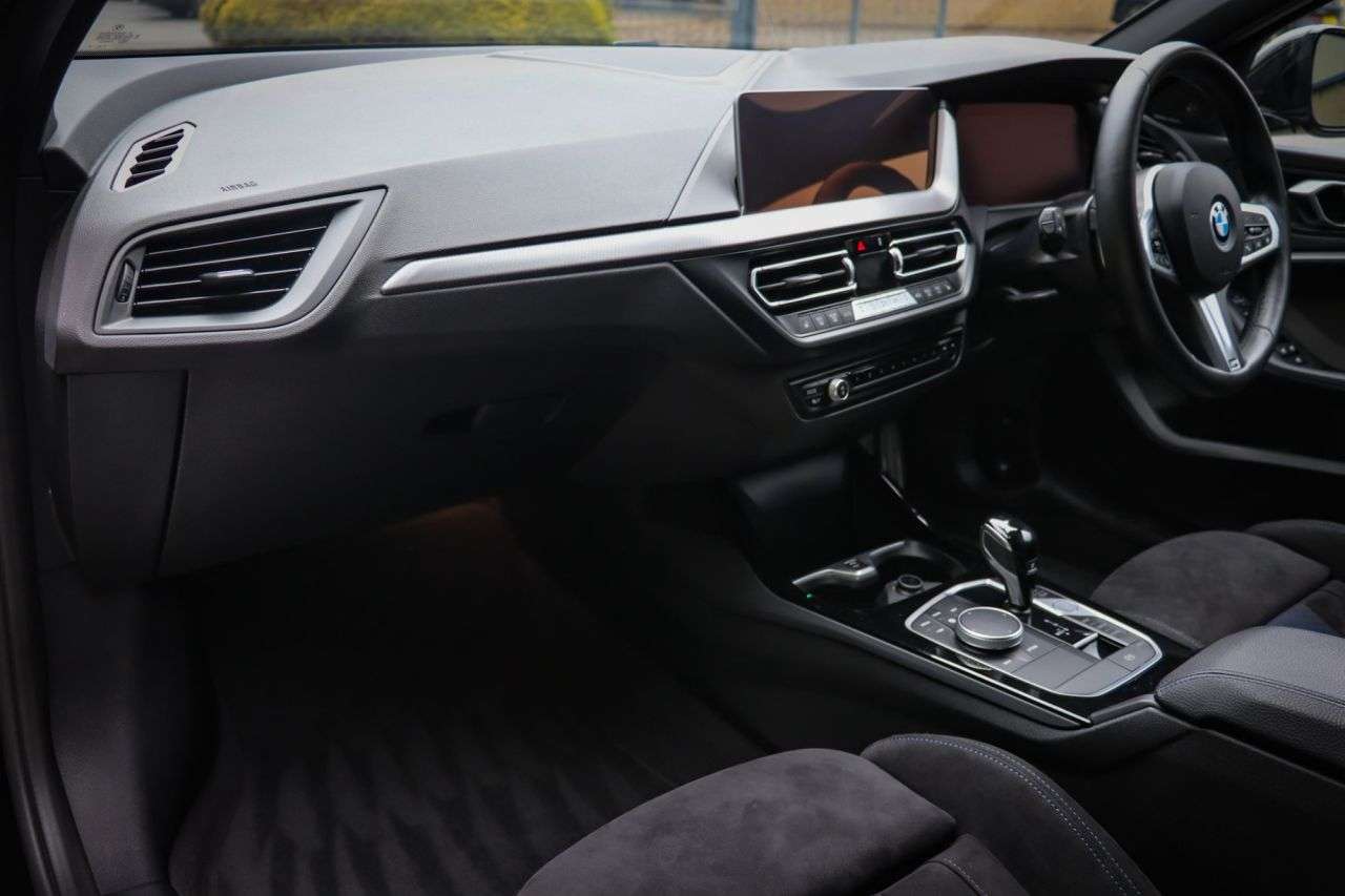 2024 BMW 1 SERIES 2024 BMW 1 SERIES