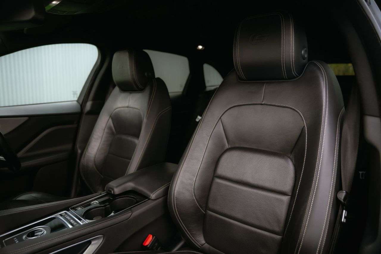 2016 JAGUAR F-PACE 2016 JAGUAR F-PACE