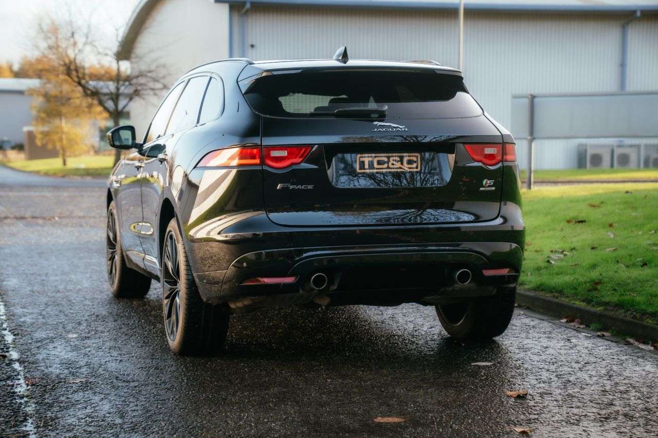 2016 JAGUAR F-PACE 2016 JAGUAR F-PACE