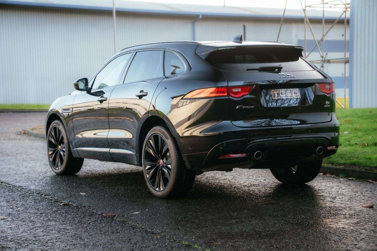 2016 JAGUAR F-PACE 2016 JAGUAR F-PACE