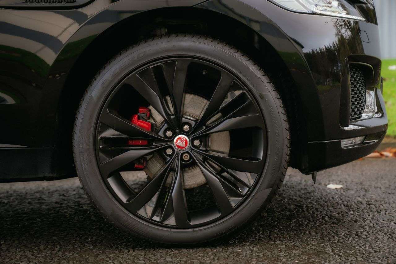 2016 JAGUAR F-PACE 2016 JAGUAR F-PACE