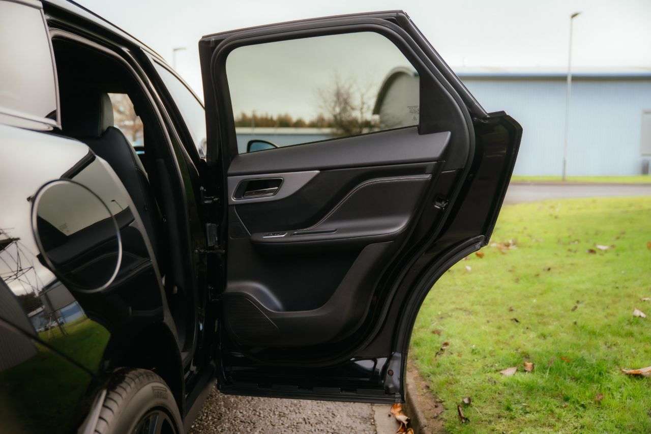 2016 JAGUAR F-PACE 2016 JAGUAR F-PACE