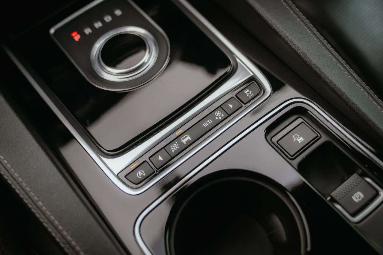 2016 JAGUAR F-PACE 2016 JAGUAR F-PACE