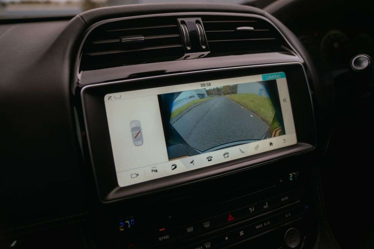 2016 JAGUAR F-PACE 2016 JAGUAR F-PACE