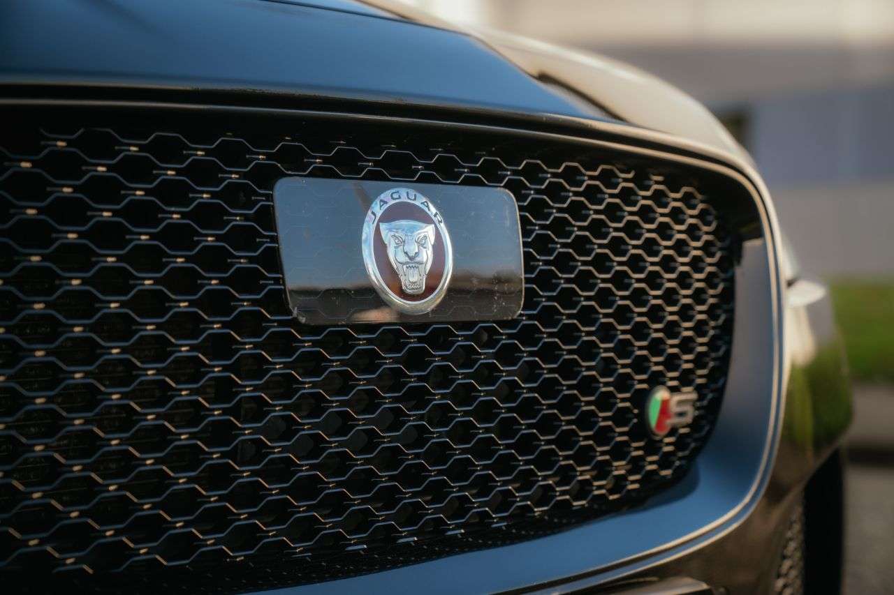 2016 JAGUAR F-PACE 2016 JAGUAR F-PACE