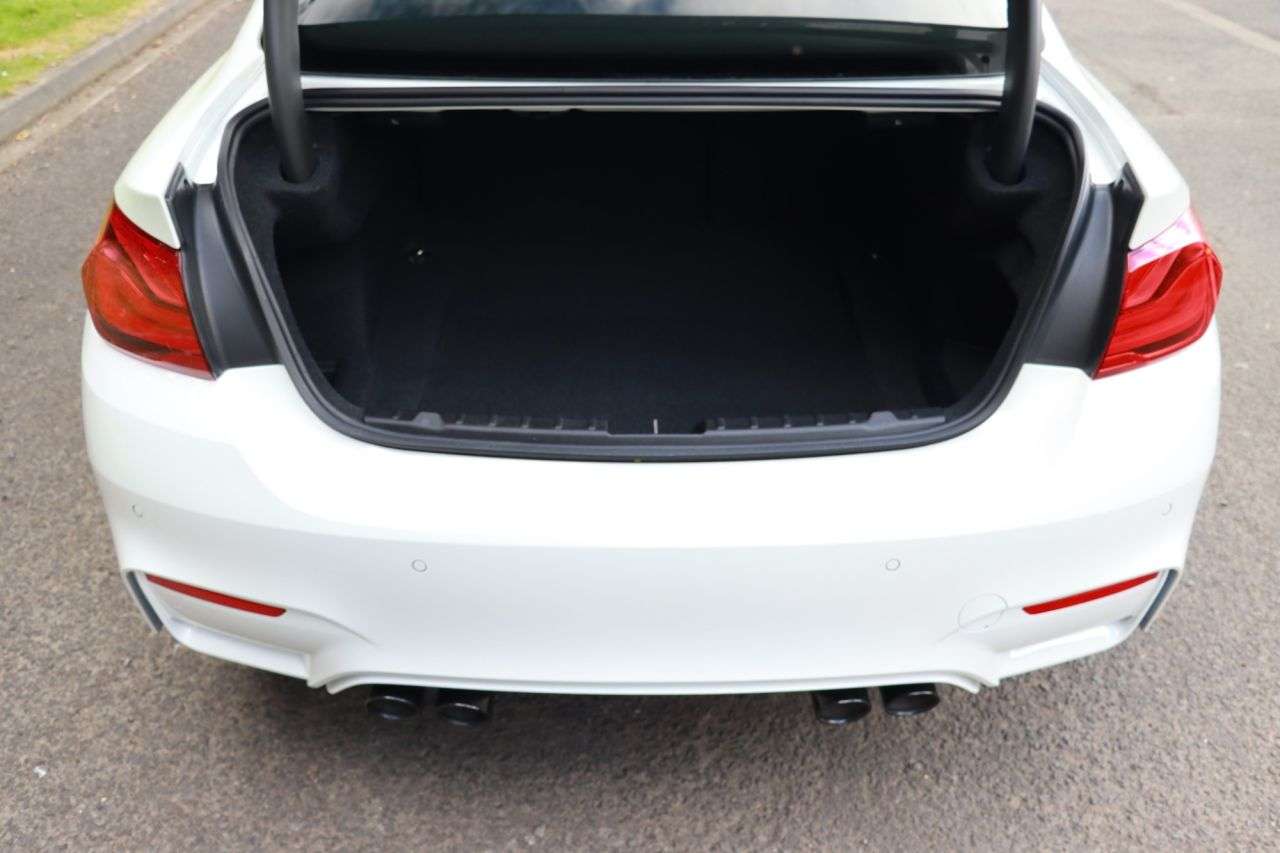 2020 BMW M4 2020 BMW M4