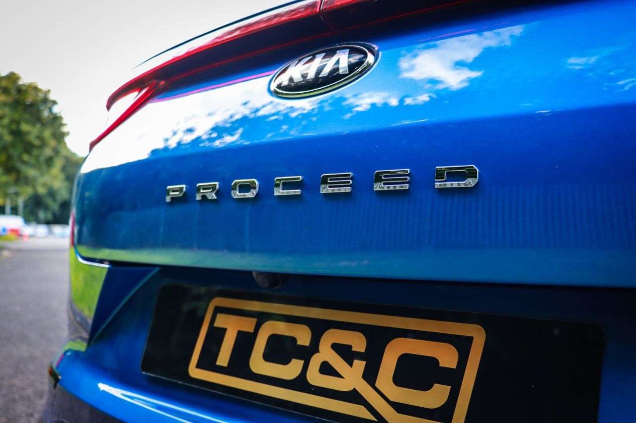 2021 KIA PROCEED 2021 KIA PROCEED