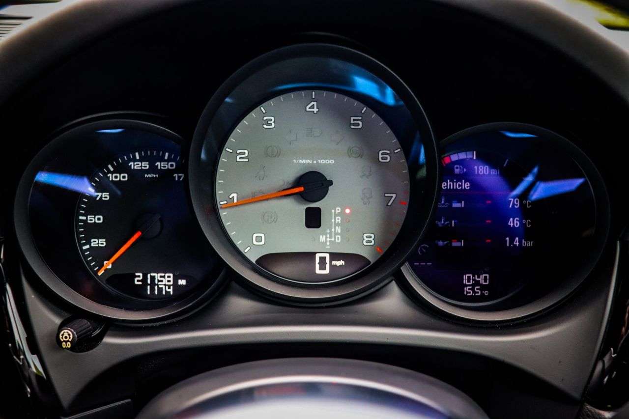 2019 PORSCHE MACAN 2019 PORSCHE MACAN