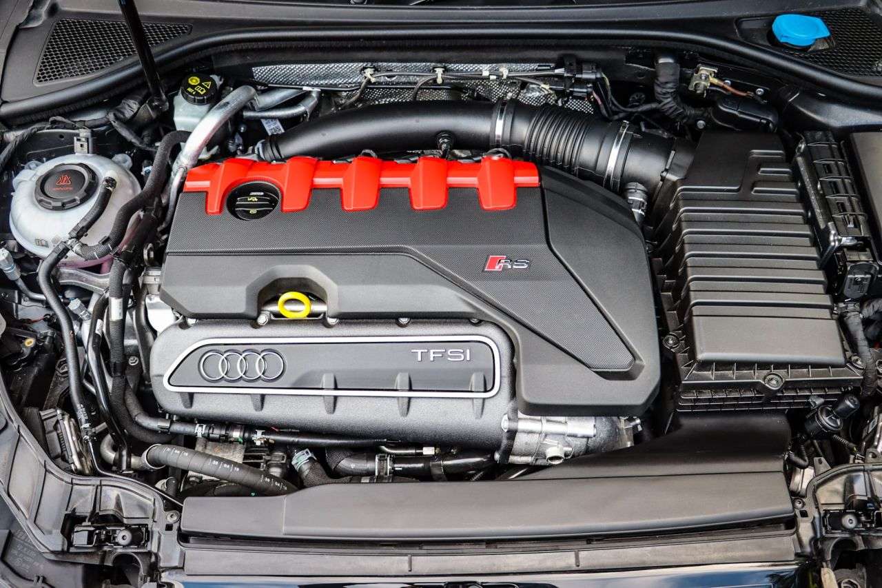 null AUDI RS3 null AUDI RS3