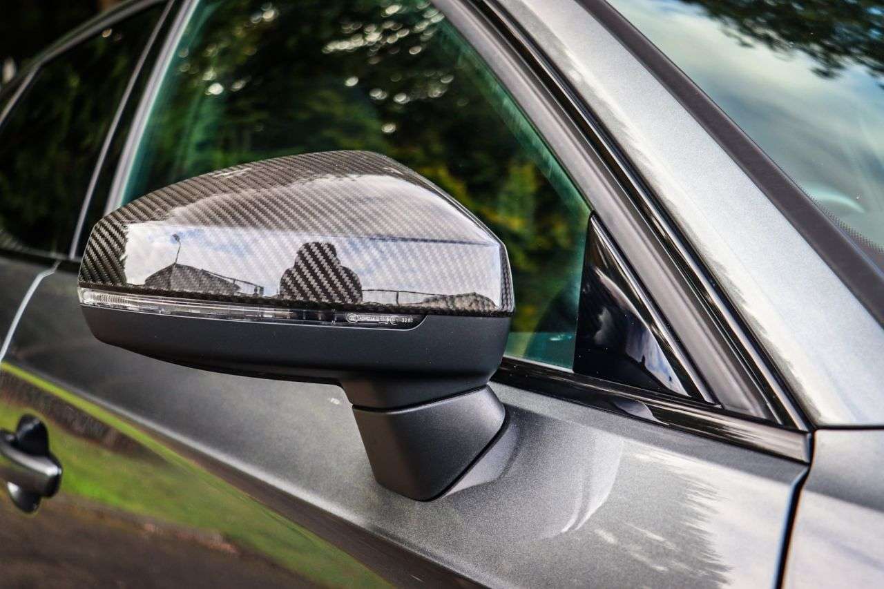 null AUDI RS3 null AUDI RS3