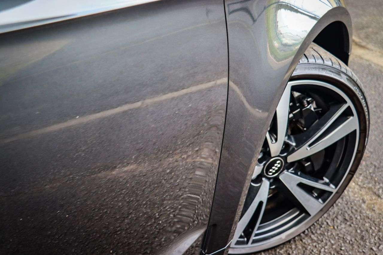 null AUDI RS3 null AUDI RS3