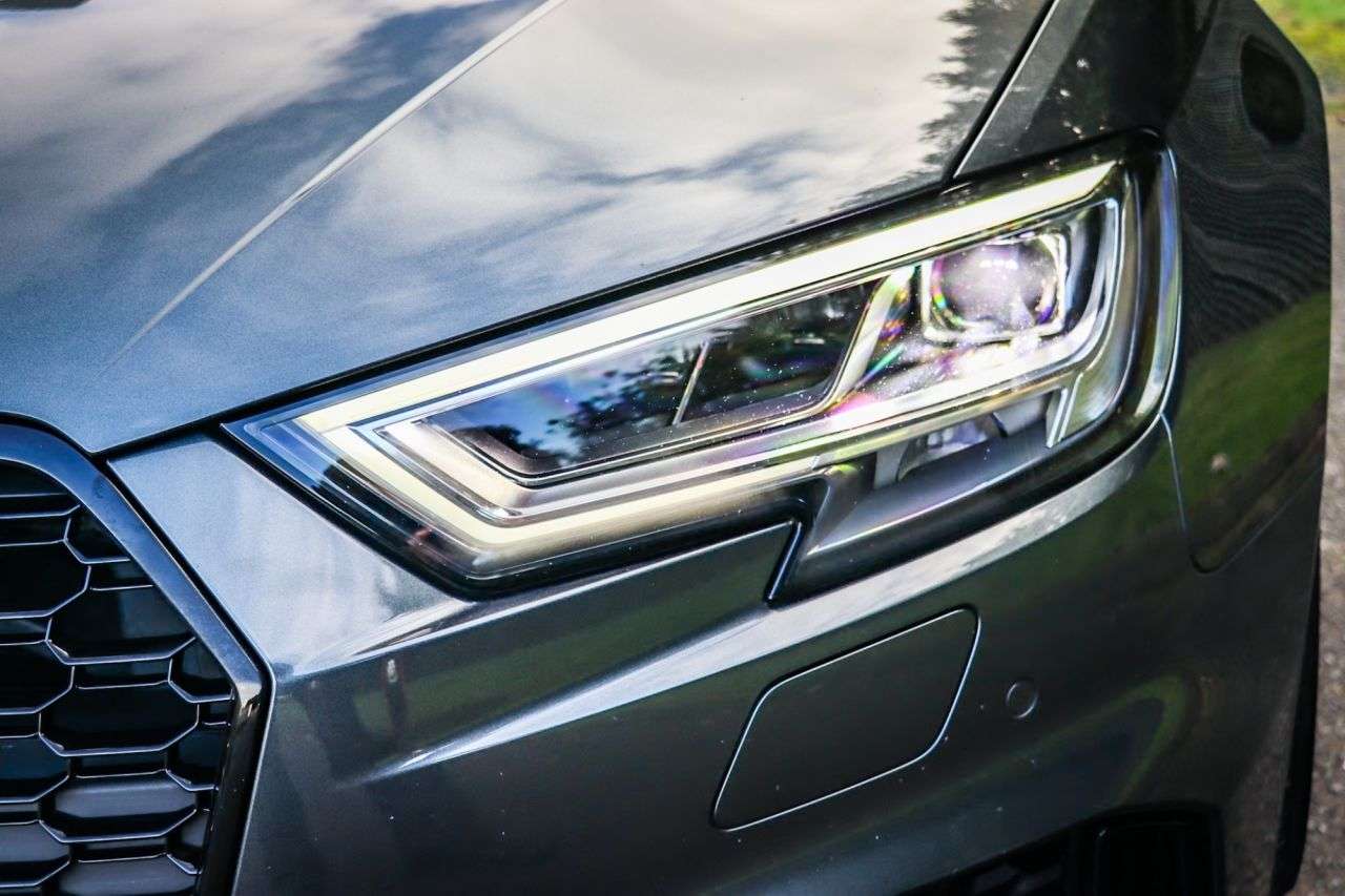 null AUDI RS3 null AUDI RS3