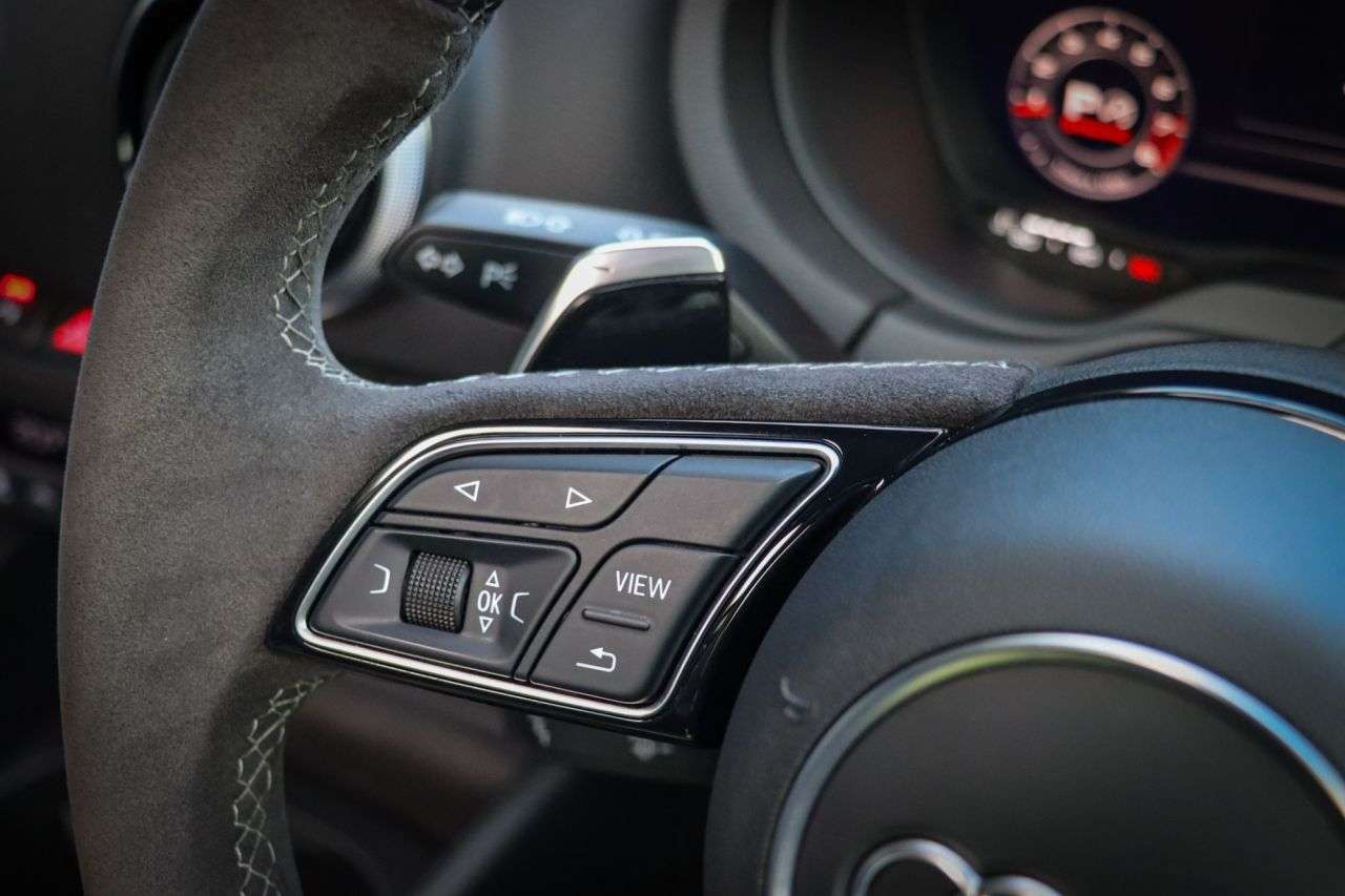 null AUDI RS3 null AUDI RS3