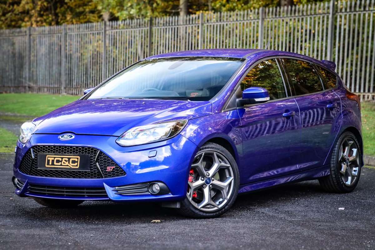 Check out this Ford Focus 2013 Petrol Manual