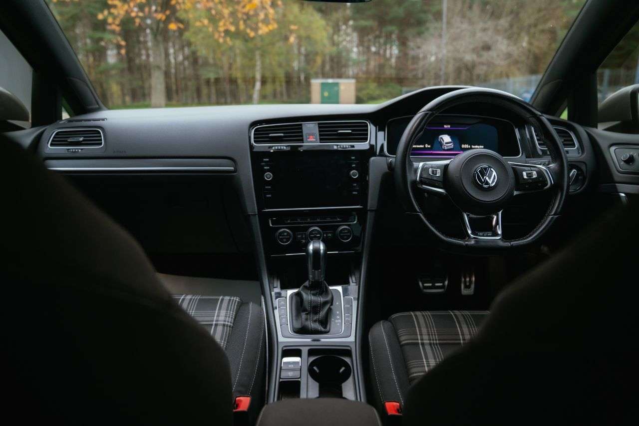 2018 VOLKSWAGEN GOLF 2018 VOLKSWAGEN GOLF