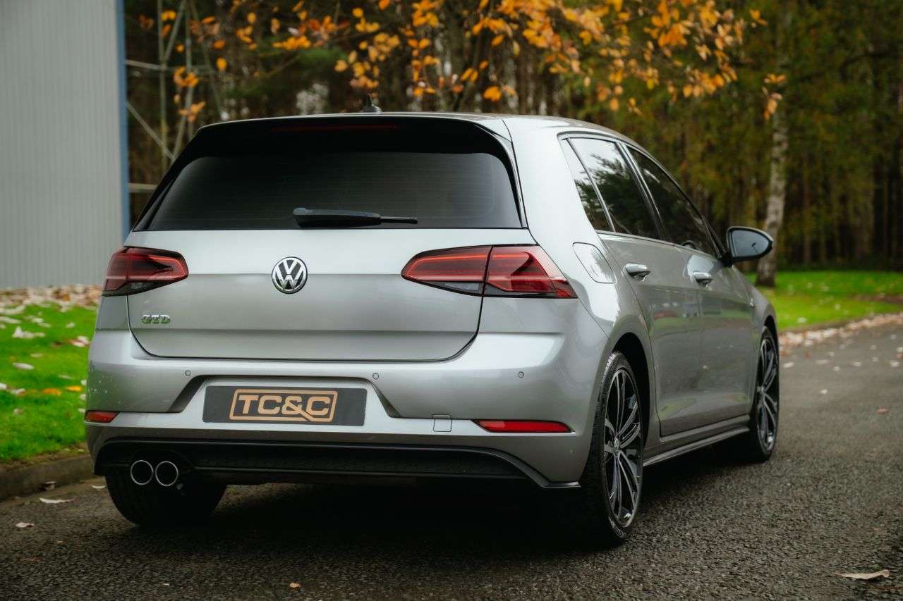 2018 VOLKSWAGEN GOLF 2018 VOLKSWAGEN GOLF