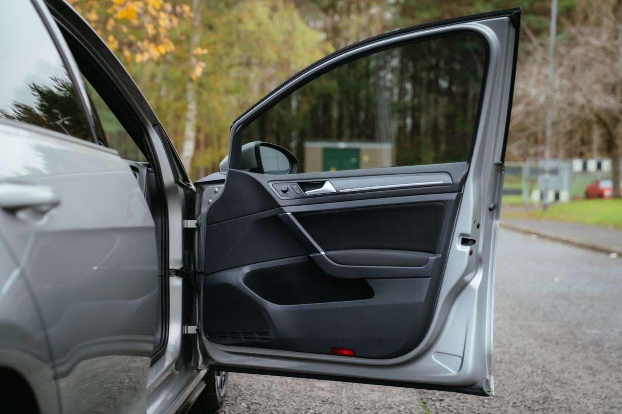 2018 VOLKSWAGEN GOLF 2018 VOLKSWAGEN GOLF