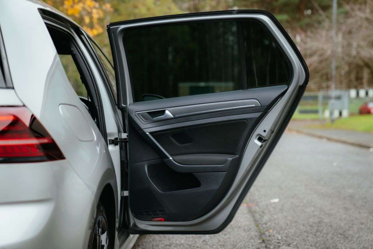 2018 VOLKSWAGEN GOLF 2018 VOLKSWAGEN GOLF