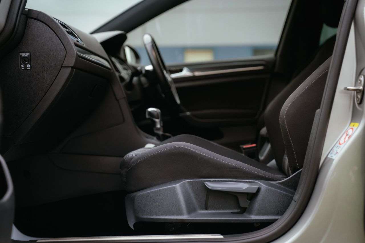 2018 VOLKSWAGEN GOLF 2018 VOLKSWAGEN GOLF