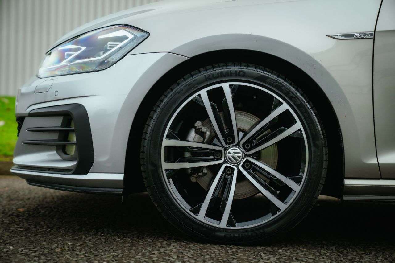 2018 VOLKSWAGEN GOLF 2018 VOLKSWAGEN GOLF