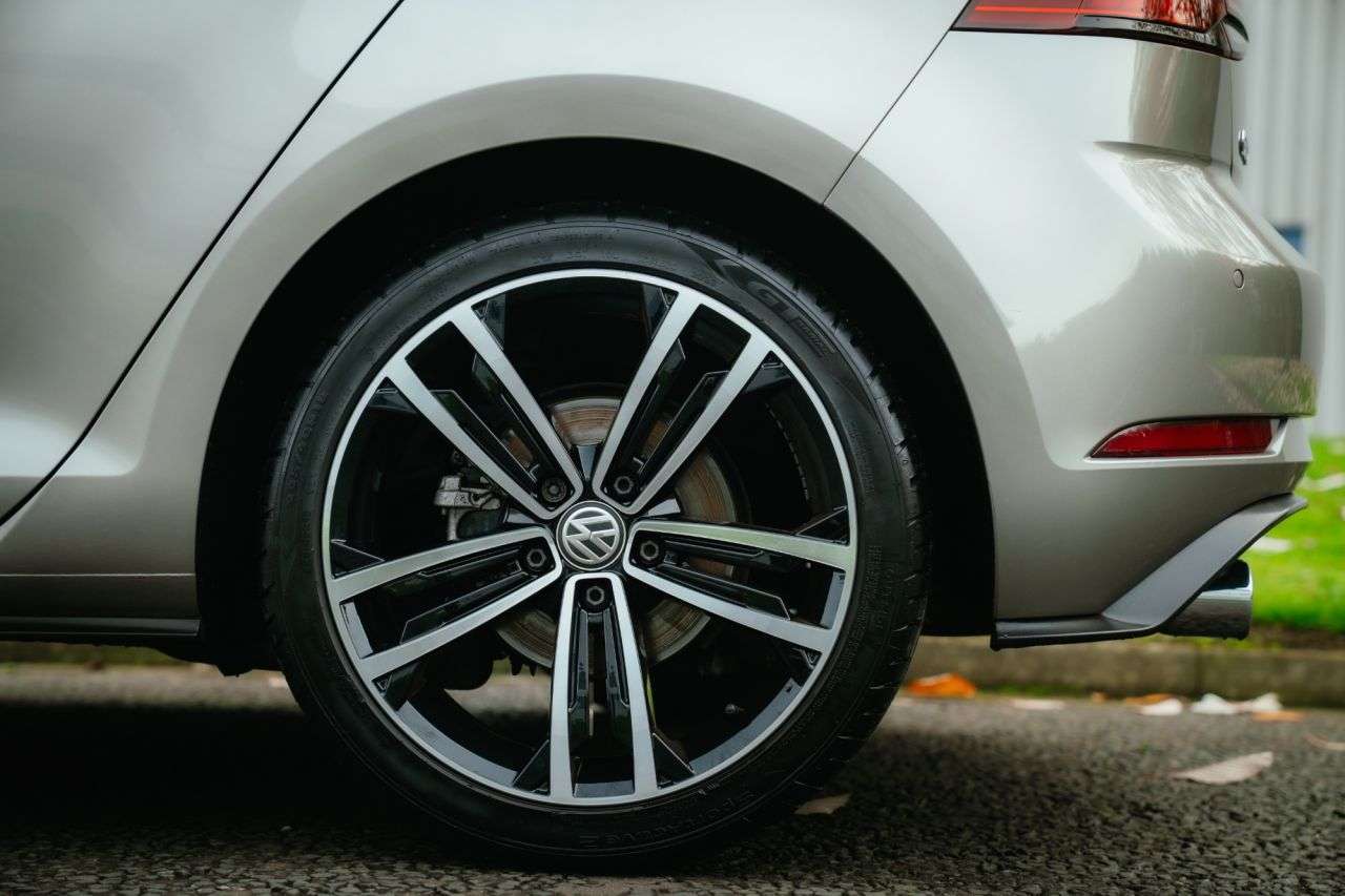 2018 VOLKSWAGEN GOLF 2018 VOLKSWAGEN GOLF