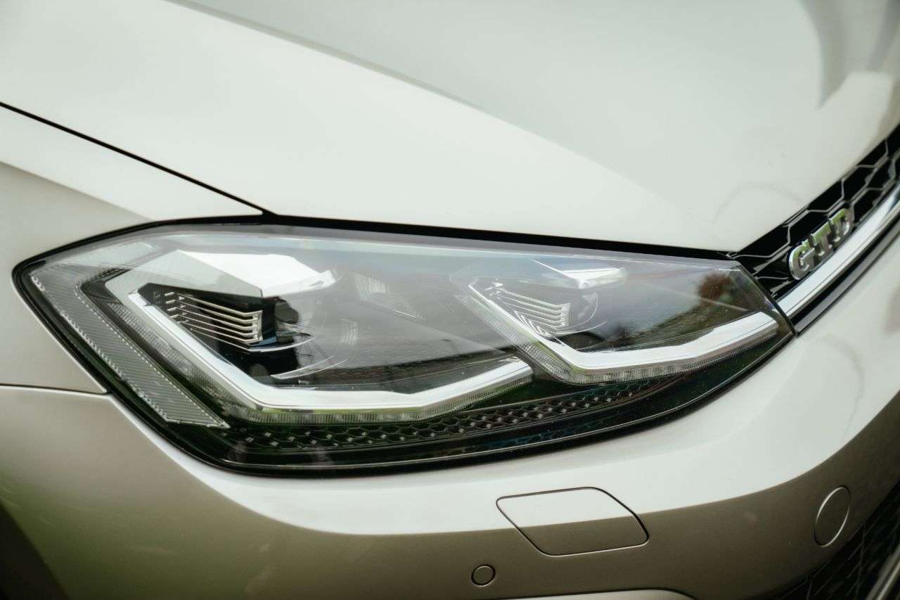 2018 VOLKSWAGEN GOLF 2018 VOLKSWAGEN GOLF