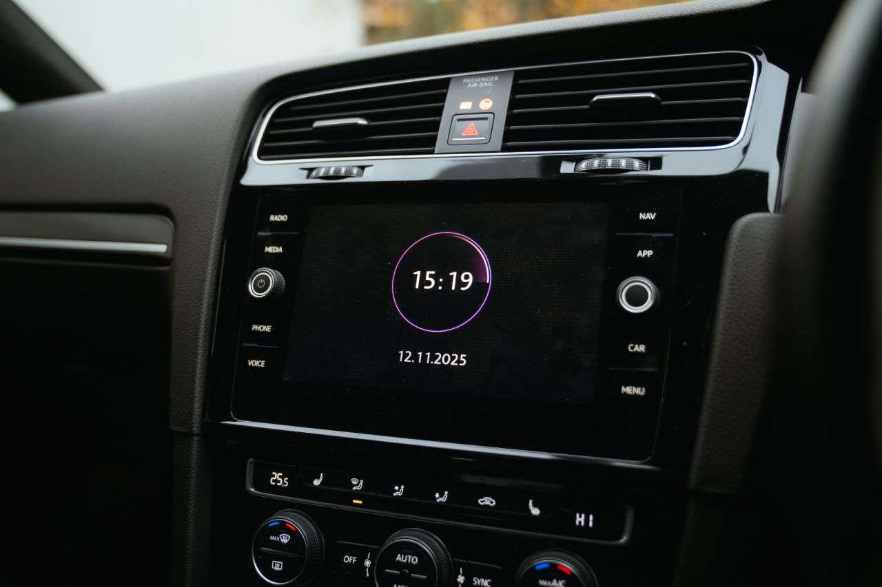 2018 VOLKSWAGEN GOLF 2018 VOLKSWAGEN GOLF