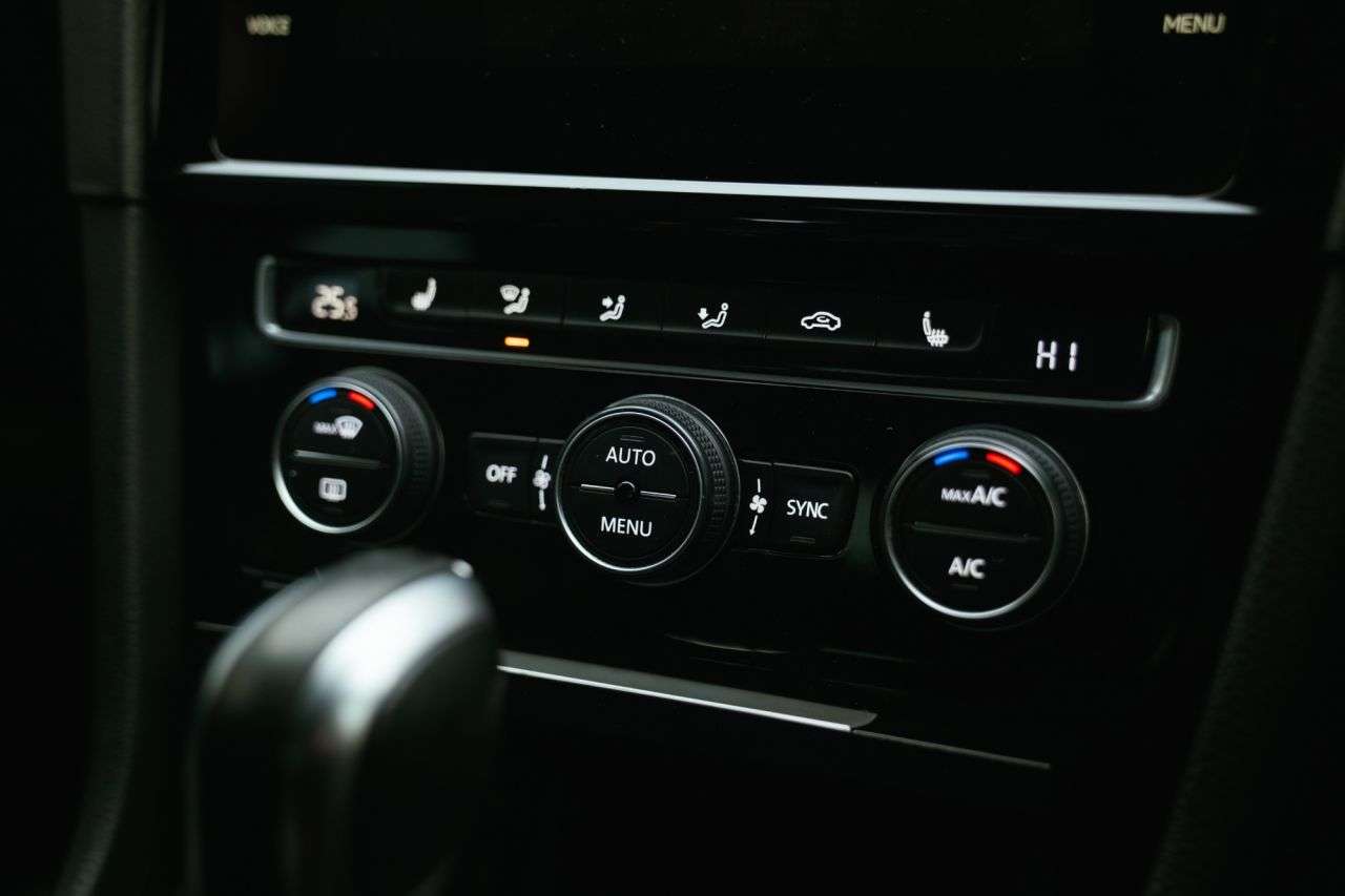 2018 VOLKSWAGEN GOLF 2018 VOLKSWAGEN GOLF